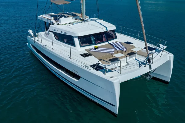 Katamaran chartern Split und Hvar