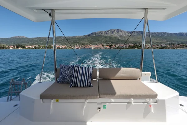 Katamaran chartern Split und Hvar