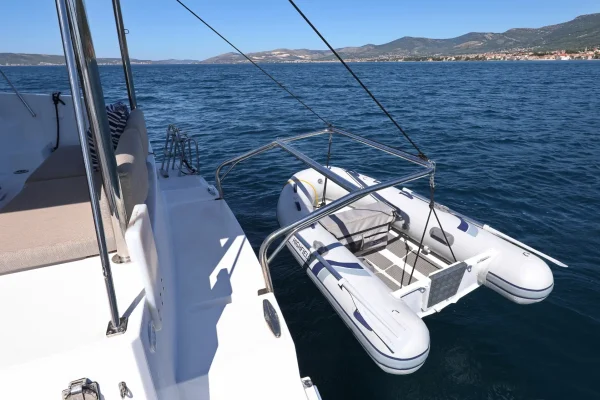 Katamaran chartern Split und Hvar