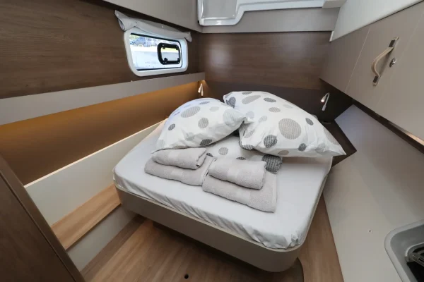 Katamaran chartern Split und Hvar