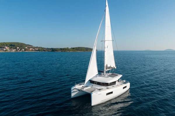 Katamaran Charter: Lagoon 40 - Sevgi