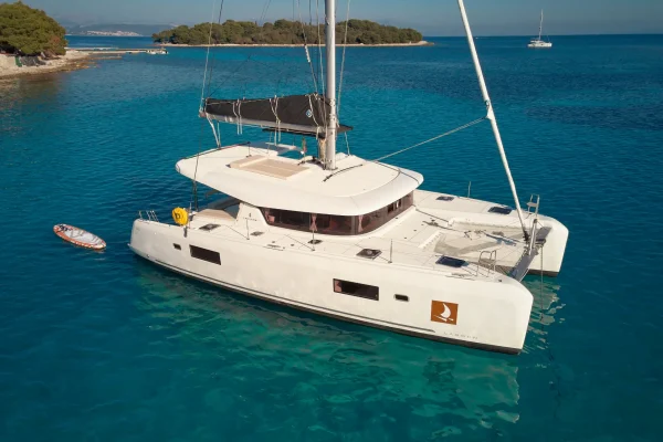 Trogir Katamaran mieten