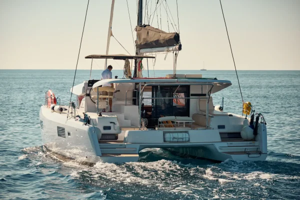 Katamaran mieten: Lagoon 42 - Arielle