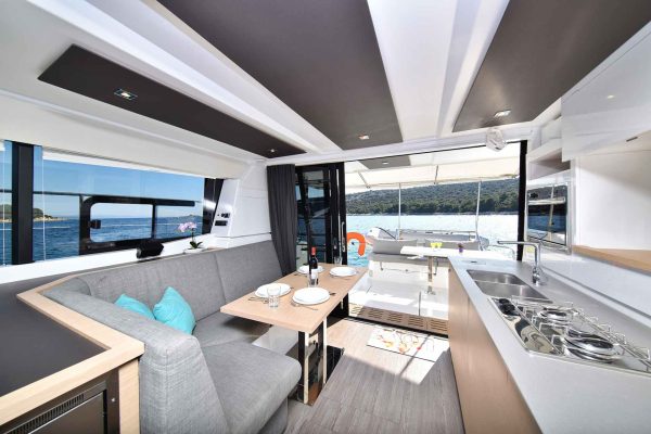 Kroatien Motorkatamaran Chartern