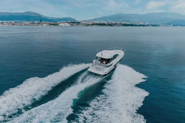 Motoryacht charter Kroatien