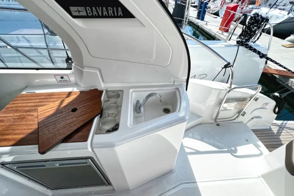 Motorboot Chartern Kroatien