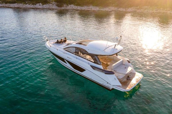 Motorboot Kroatien - Gran Turismo 41 - Holly