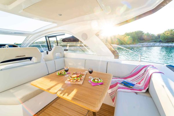 Motorboot Kroatien - Gran Turismo 41 - Holly