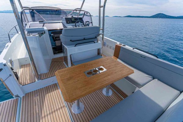 Motorboot Kroatien mieten in Vodice