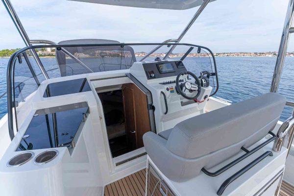 Motorboot Kroatien mieten in Vodice