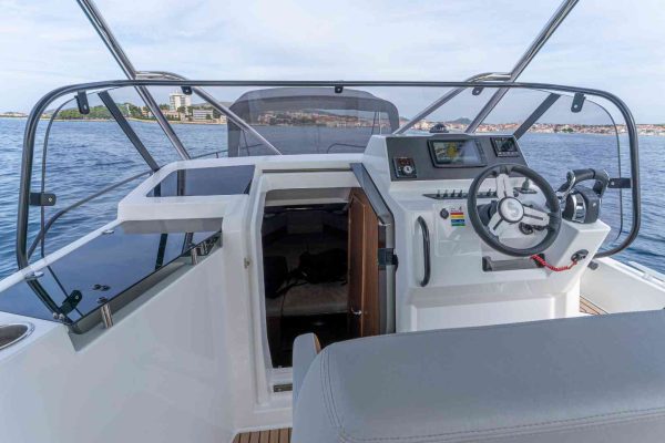 Motorboot Kroatien mieten in Vodice