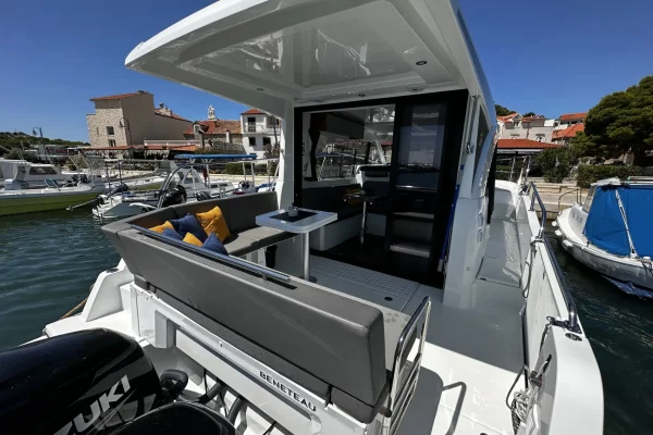 Motorboot mieten Tribunj