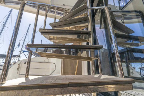 Motorkatamaran Chartern Kroatien