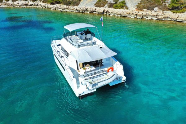 Motorkatamaran: Fountaine Pajot MY 37 - Kalea