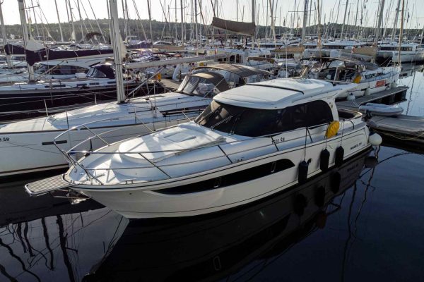 Motoryacht Charter Sibenik