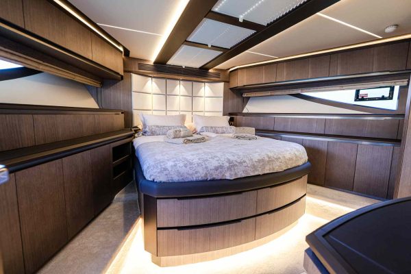 Galeon 640 Fly - FG STAR