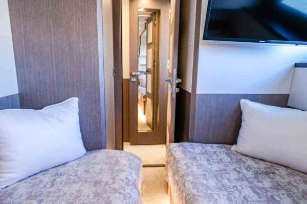 Galeon 640 Fly - FG STAR