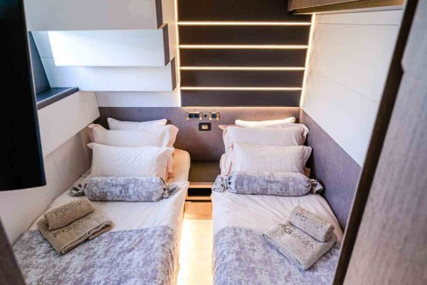 Galeon 640 Fly - FG STAR