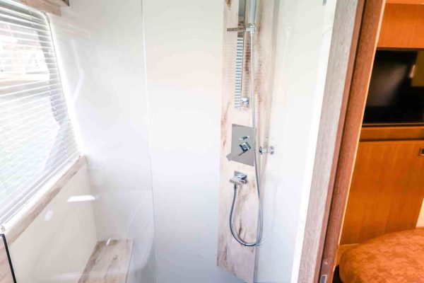 Galeon 640 Fly - FG STAR