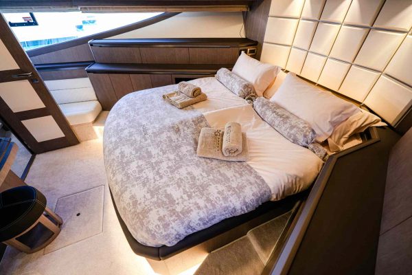 Galeon 640 Fly - FG STAR