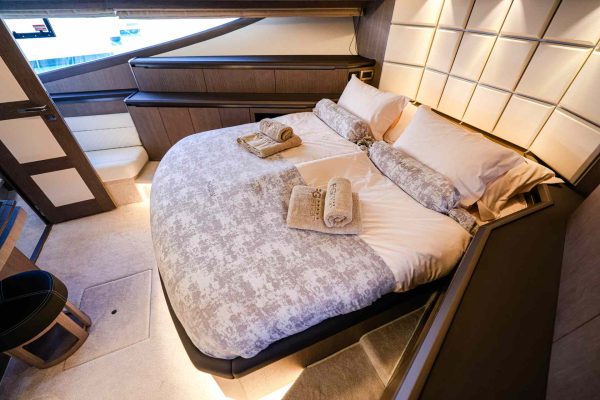 Galeon 640 Fly - FG STAR