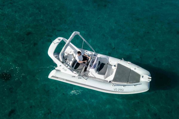 Schlauchboot mieten: Grand 550 Silver Line