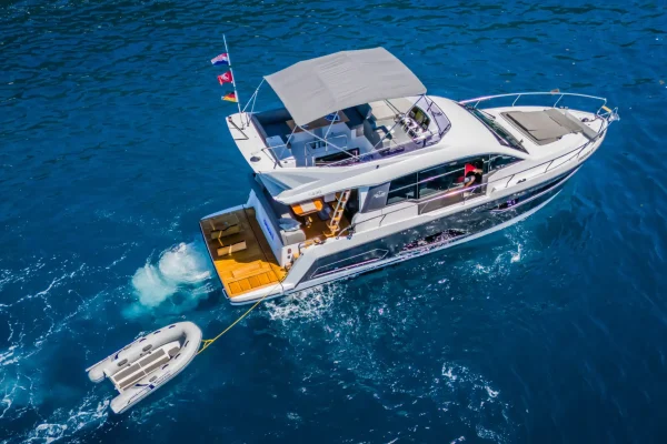 Sealine F430 Grace II Kastela