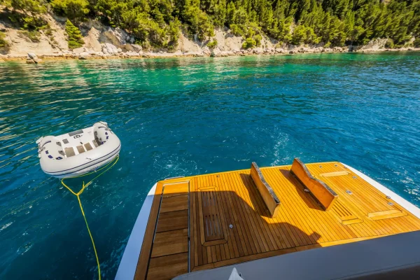 Sealine F430 Grace II Kastela