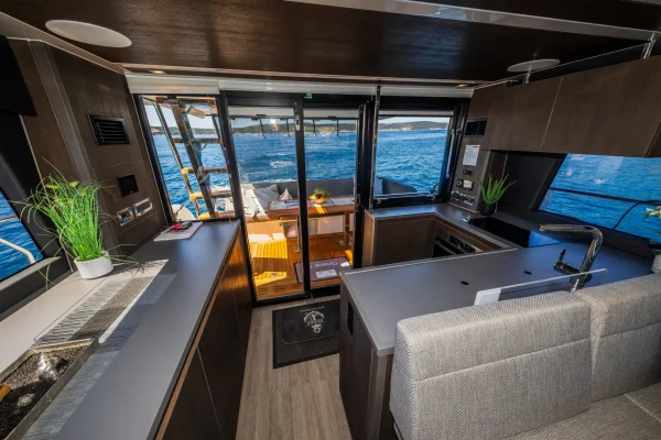 Sealine F430 Grace II Kastela