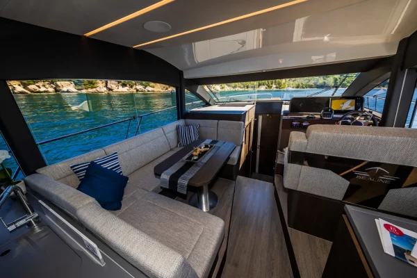 Sealine F430 Grace II Kastela