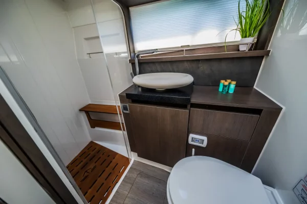 Sealine F430 Grace II Kastela