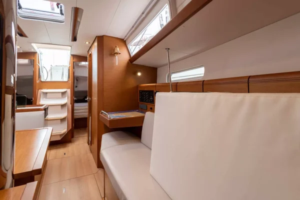 Sun Odyssey 389 - Santana