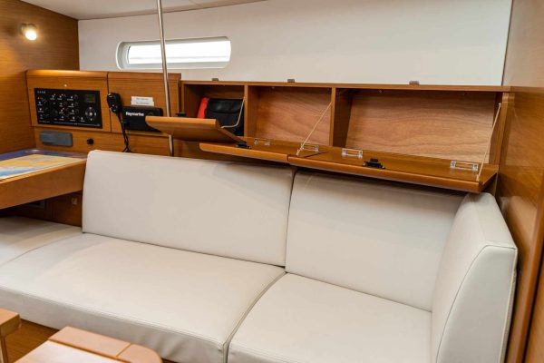 Sun Odyssey 389 - Santana