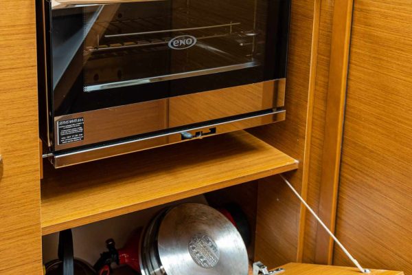 Sun Odyssey 389 - Santana