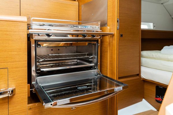 Sun Odyssey 389 - Santana