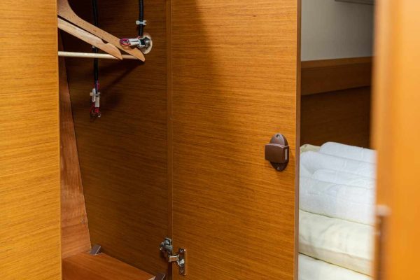 Sun Odyssey 389 - Santana