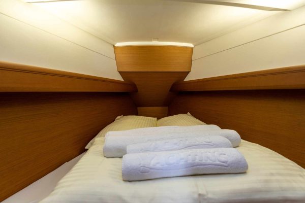 Sun Odyssey 389 - Santana