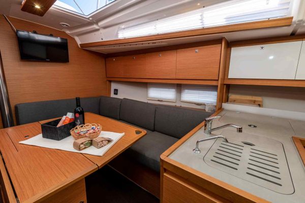 Dufour 390 GL - Barone