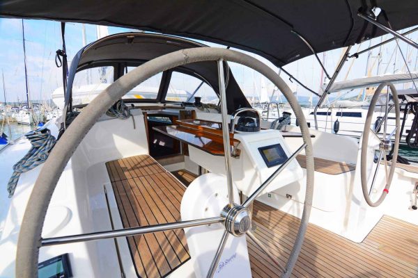 Segelyacht mieten Kroatien - Bavaria 37 Cruiser