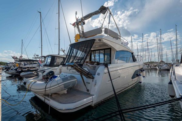 Yacht in Kroatien Chartern