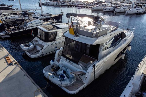 Yacht in Kroatien Chartern